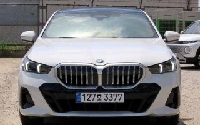 인천중고차단지 5시리즈 (G60) 520i 매물 사진 4 - 2025/11 11,727km