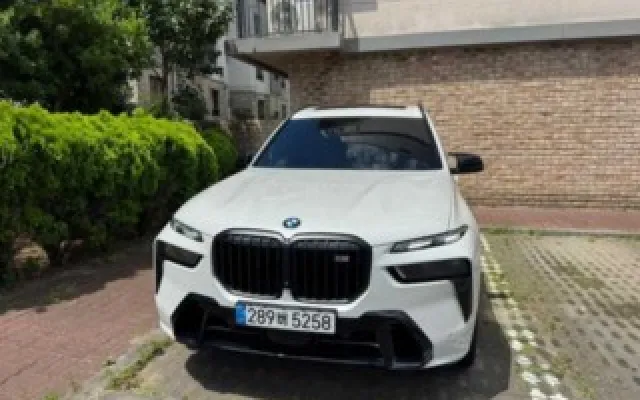 인천중고차단지 X7 (G07) M60i M스포츠 프로 매물 사진 1 - 2025/09 14,598km